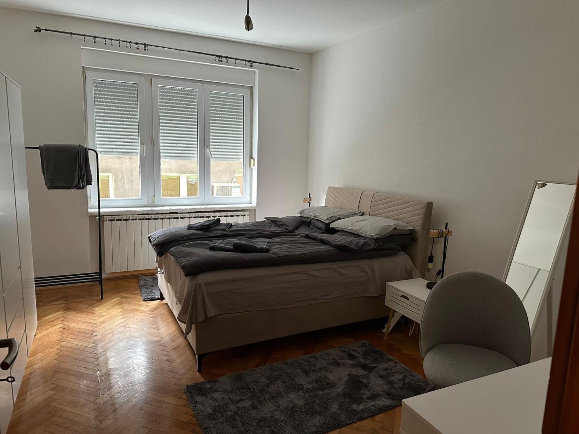 Apartment Spacejam